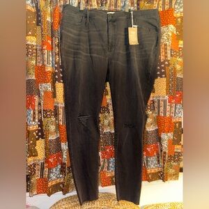 Madewell High rise 9in Black Distressed Jeans